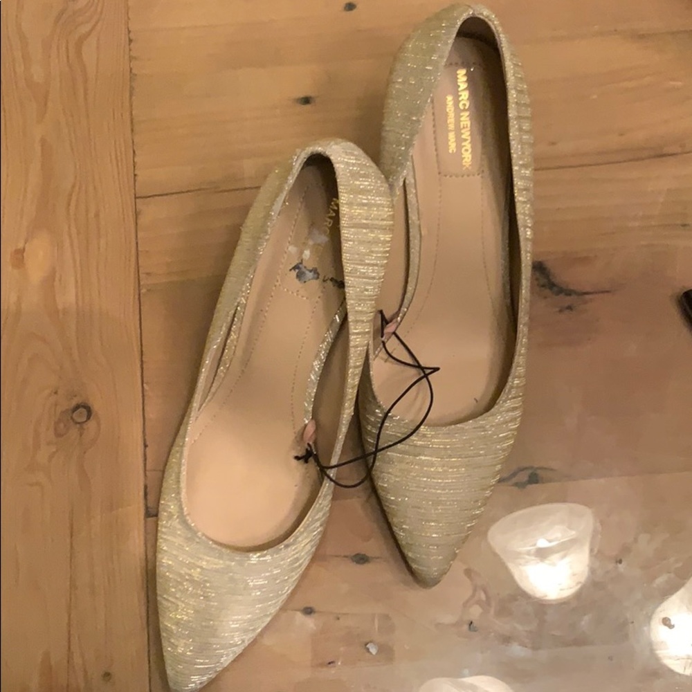 3/$30 Marc New York PEGGY heels